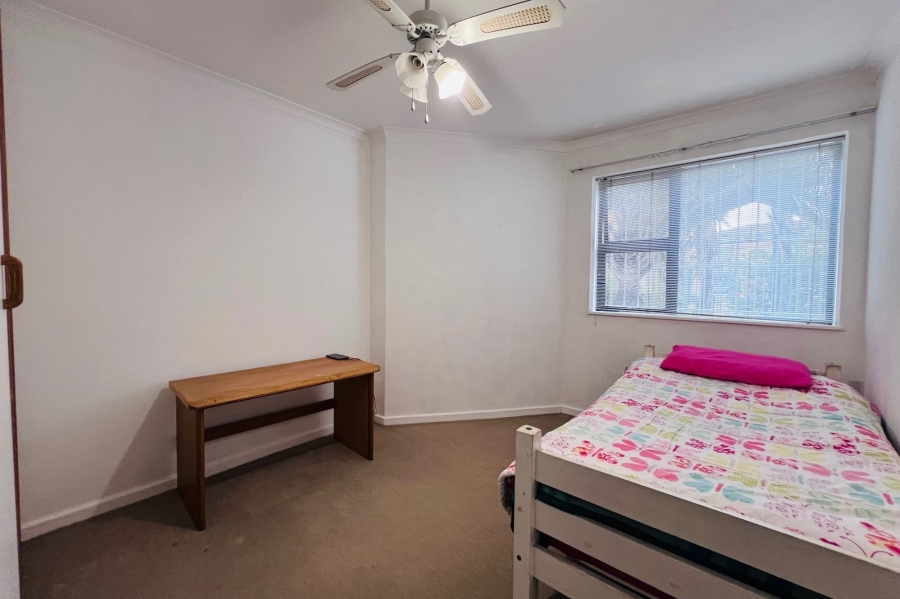 To Let 4 Bedroom Property for Rent in Parow Golf Course Western Cape